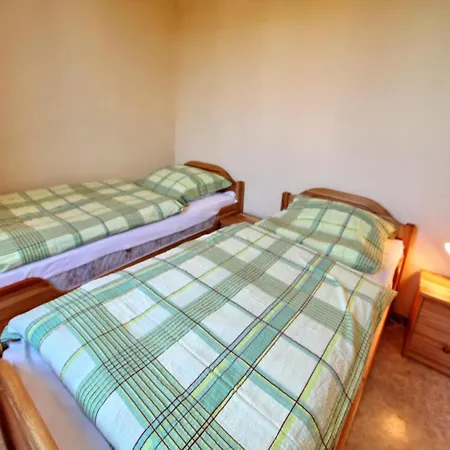 Dom wakacyjny Bungalow, *