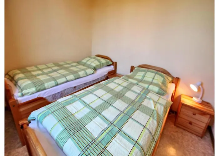 Hébergement de vacances Bungalow, *